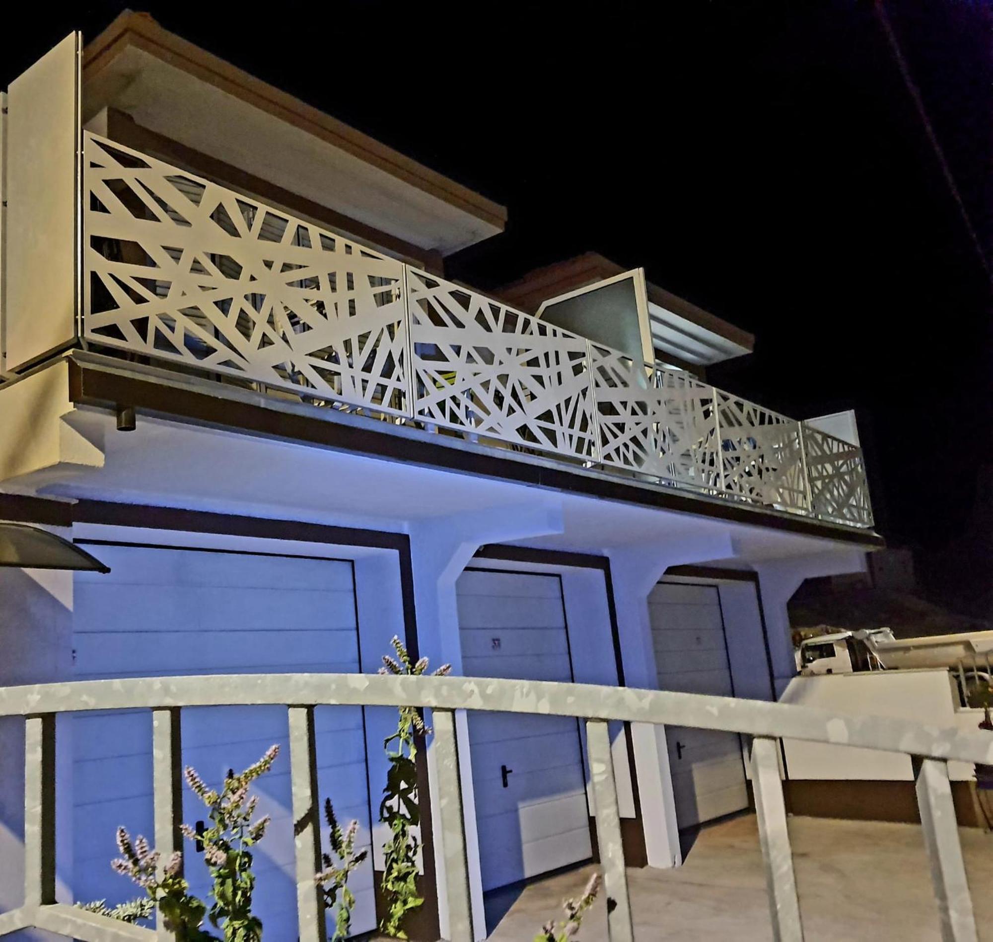 Villa Sunshine Baum Марина Екстериор снимка